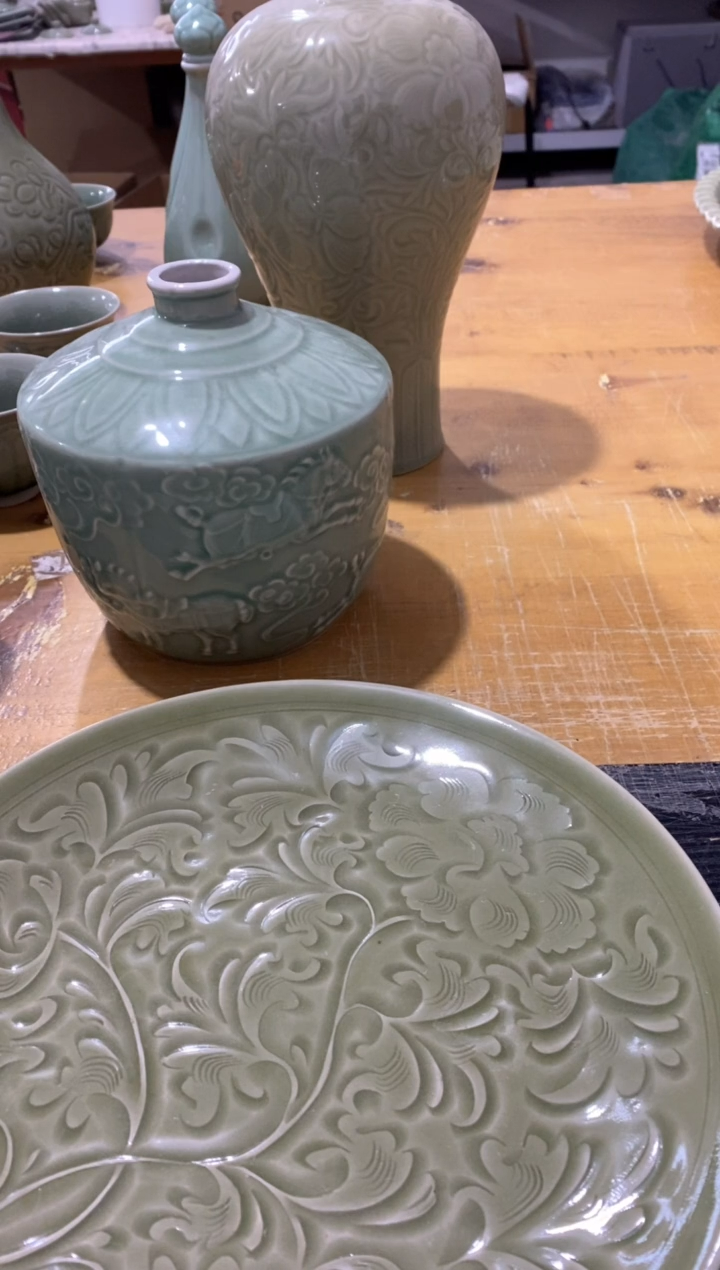 【闪购商品】微瑕  XG001 手工刻花窑变交织牡丹