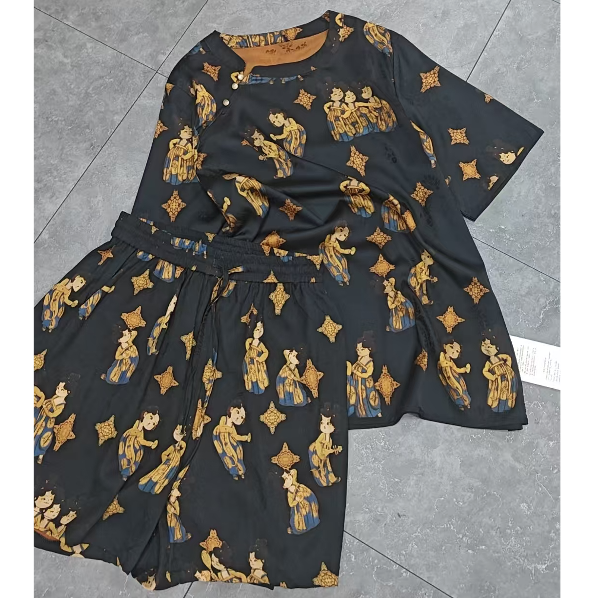 小唐人套装 国风绸缎提花花萝上衣+短裤两件套FY482302