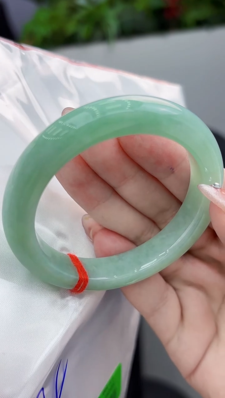 【闪购商品】翡翠手镯未镶嵌翡翠手镯