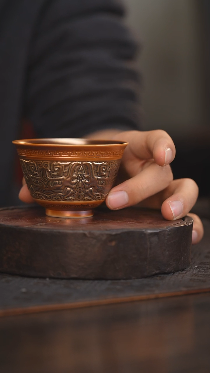 【闪购商品】杯78柴房陶瓷柴烧 雕刻将军杯