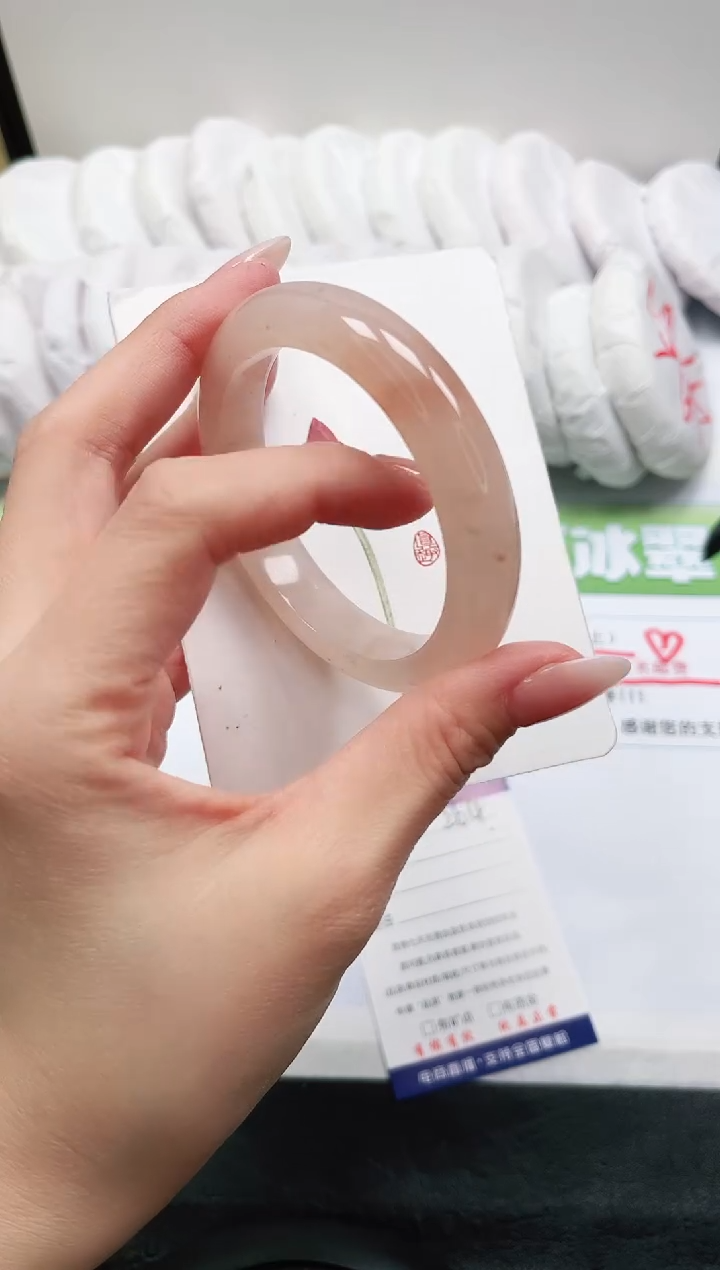 【闪购商品】石英质玉手镯未镶嵌264-56