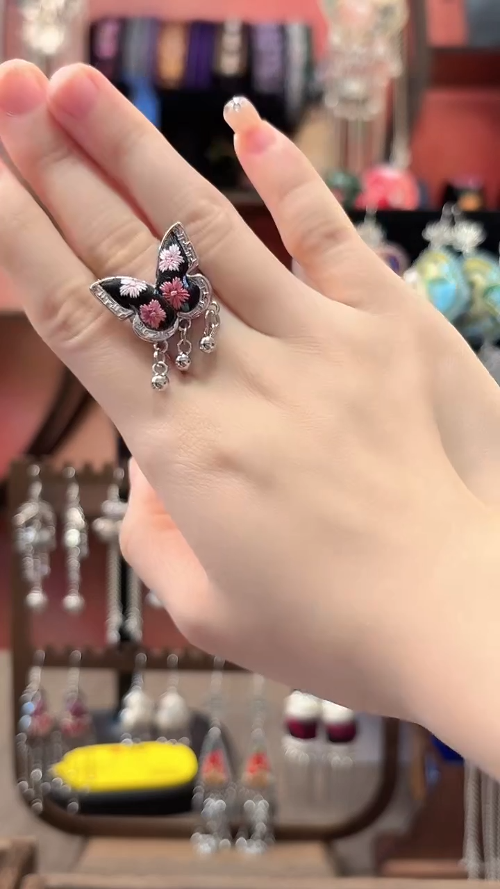 织绣 云织谣民族风精美饰品   312