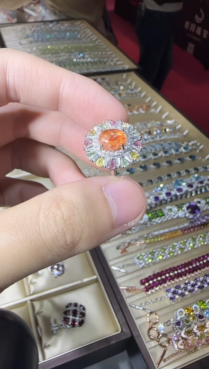 银S925镶嵌戒指日光石金太阳