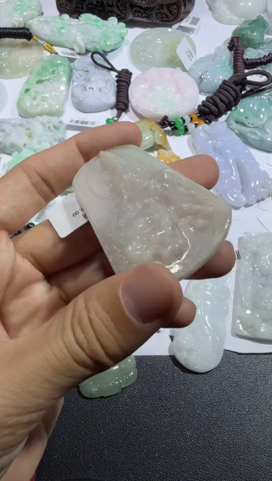 【闪购商品】翡翠颈饰未镶嵌00009671