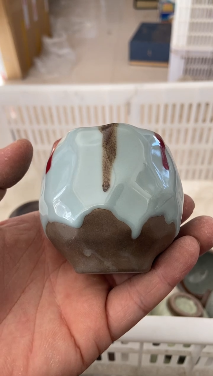 无运费险有瑕疵的摄影的产品有使用过的痕迹有点脏介意勿拍