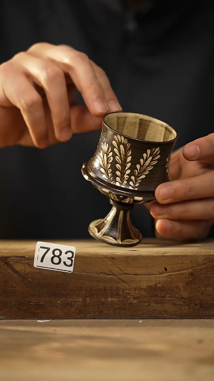 【闪购商品】瓷片新品！设计师款手绘/咖啡杯 听歌