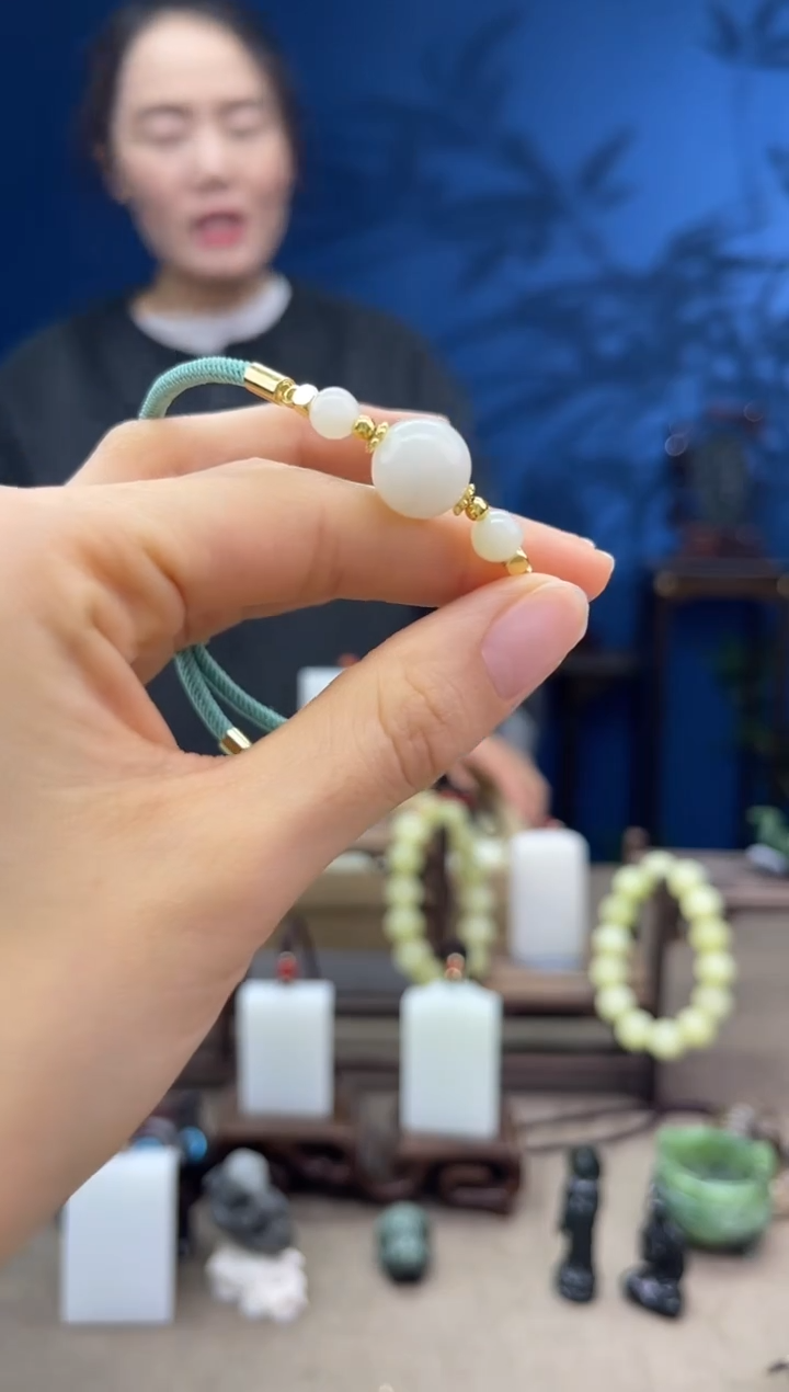 【闪购商品】和田玉颈饰未镶嵌1