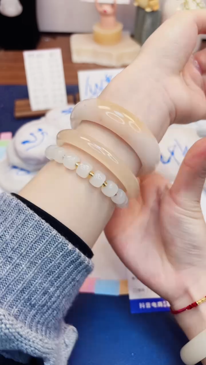 【闪购商品】石英质玉手镯未镶嵌338-财气镯-圈口59