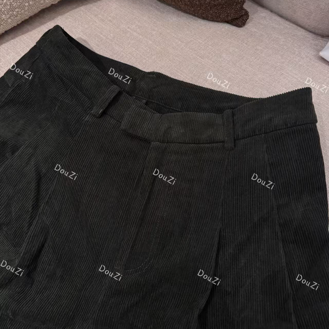 DouZI｜阔腿墨绿条绒休闲裤 简约设计定制款