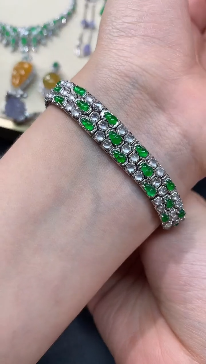 【闪购商品】翡翠手链18K金镶嵌A151|52000+0