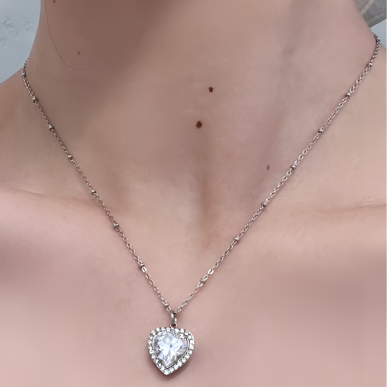 合金锆石项链 合金锆石锁骨链爱心款气质轻奢时尚百搭简约精致