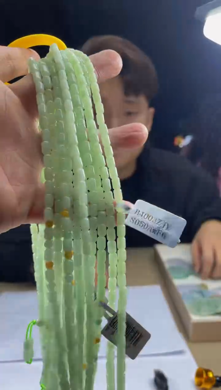 【闪购商品】定制翡翠未镶嵌多样性发货只发一件2056