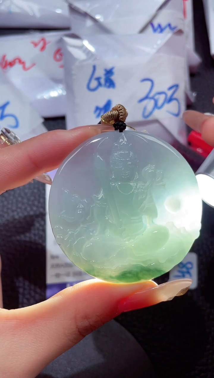 颈饰未镶嵌翡翠9
