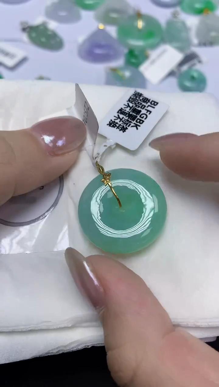 翡翠18K金镶嵌颈饰天然缅甸翡翠A货百元以上9元证书费自理