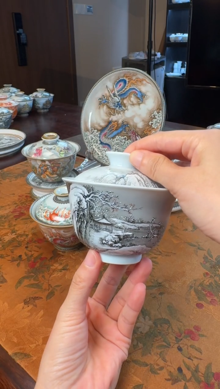 超福利手绘精工雪景盖碗