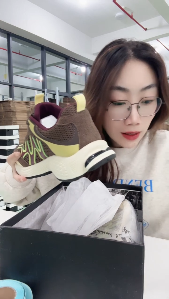 妮妮严选女鞋39码