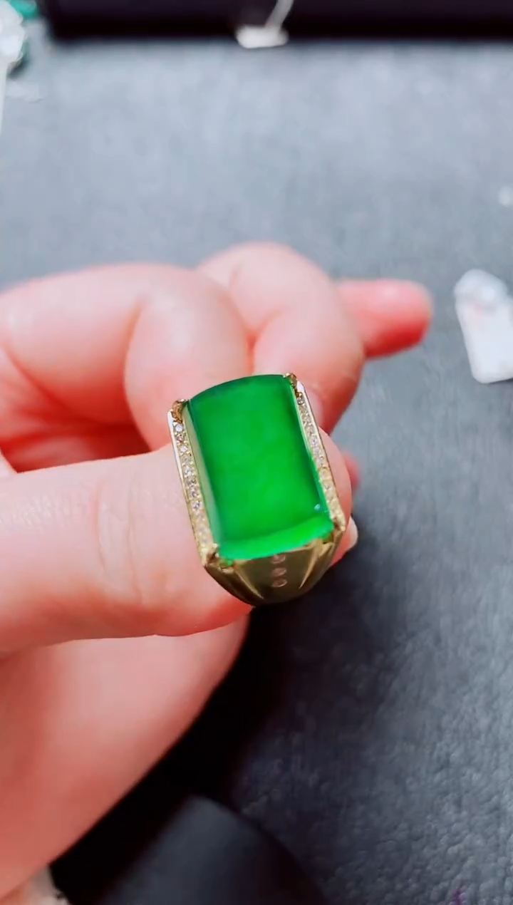 银S925镶嵌戒指翡翠111