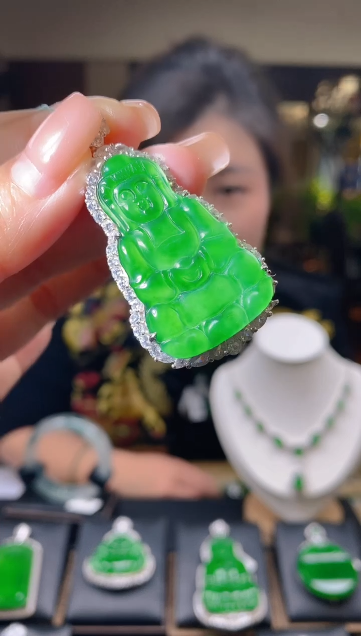 【闪购商品】翡翠吊坠(不含链)未镶嵌翡翠吊坠