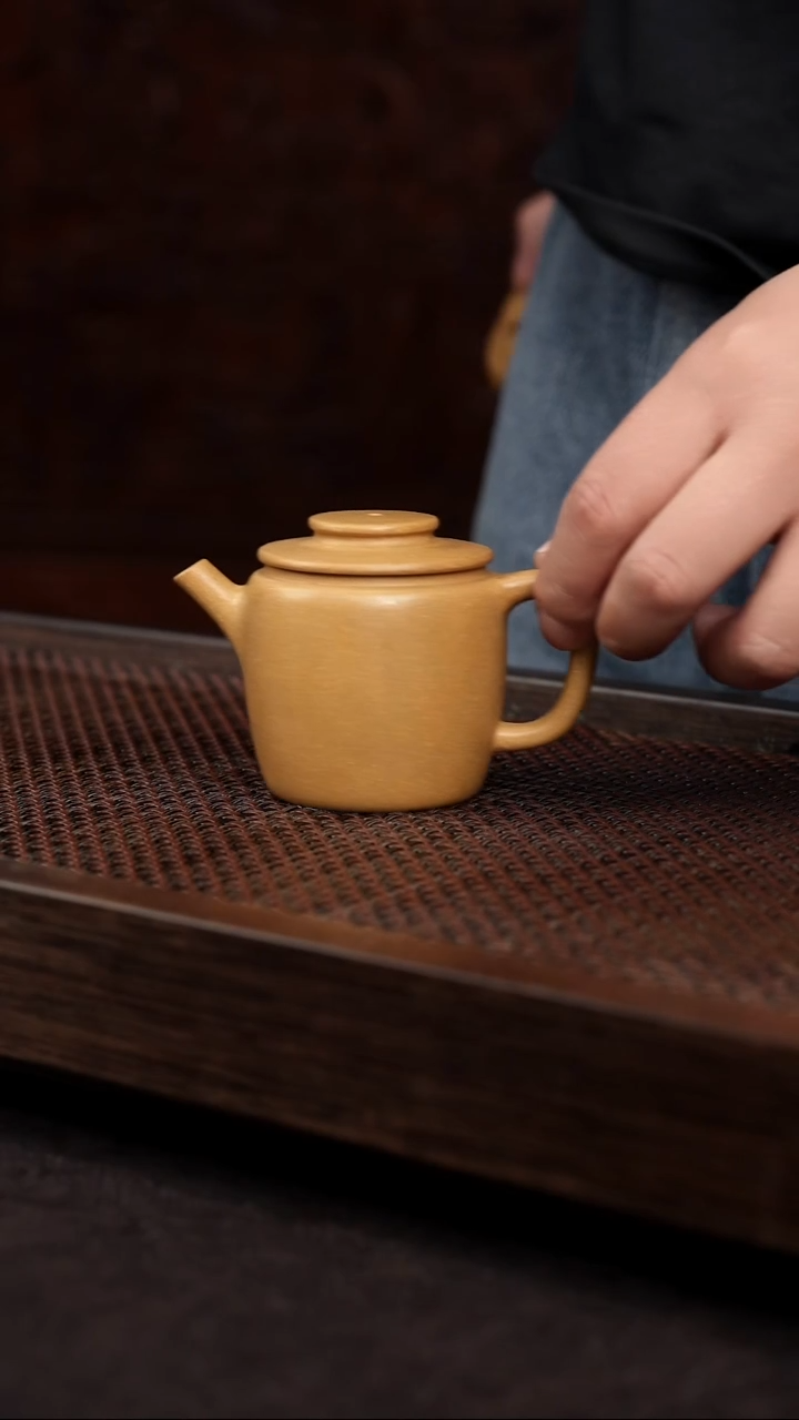 【闪购商品】紫砂茶壶黄金段高巨轮