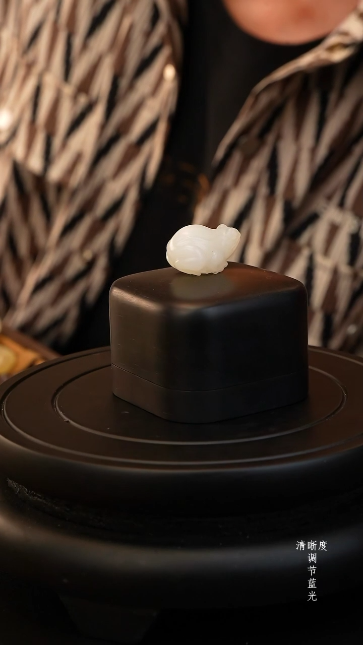 未镶嵌和田玉挂件白玉呱呱来财吊坠细白油亮（可镶嵌）