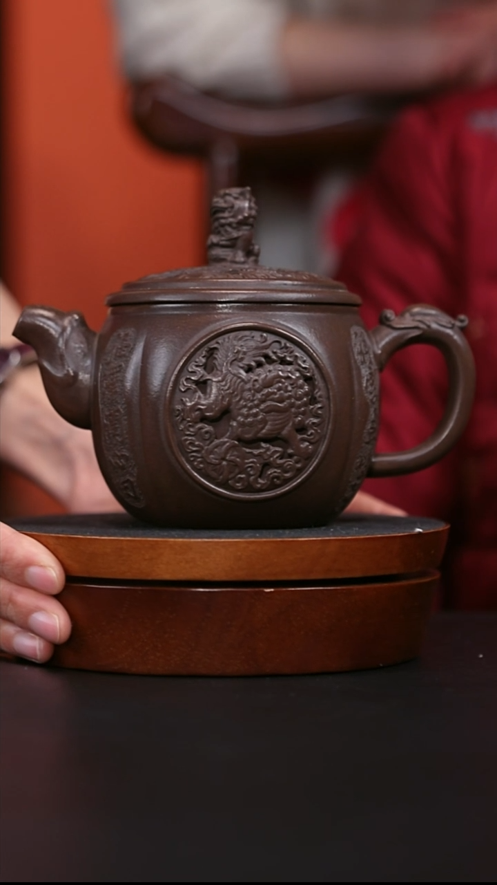 央广国宝苑紫砂茶壶 26