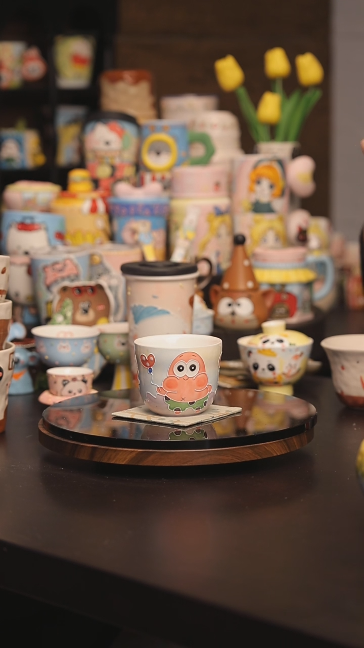 景德镇釉下彩绘设计师款式陶瓷