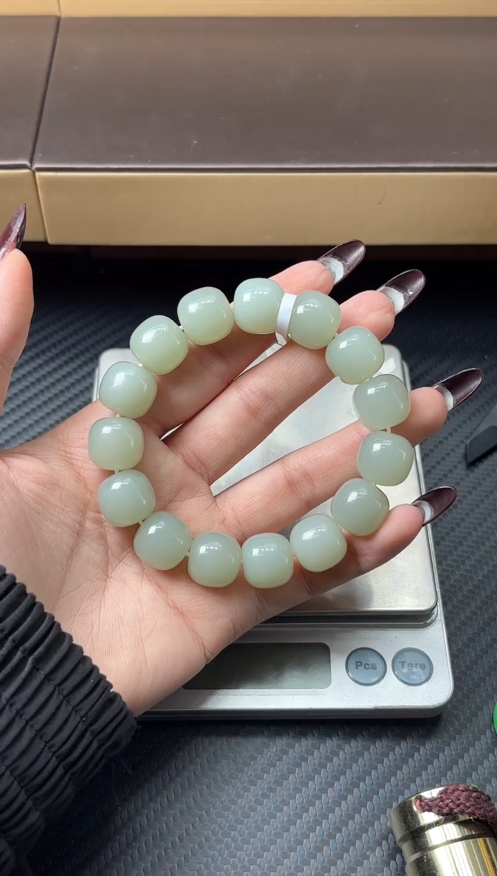 未镶嵌手串和田玉且末近矿微色差卡13*14