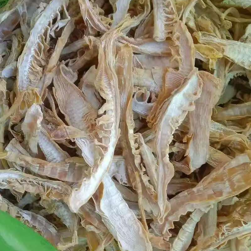 农民爷爷奶奶晒的竹笋干