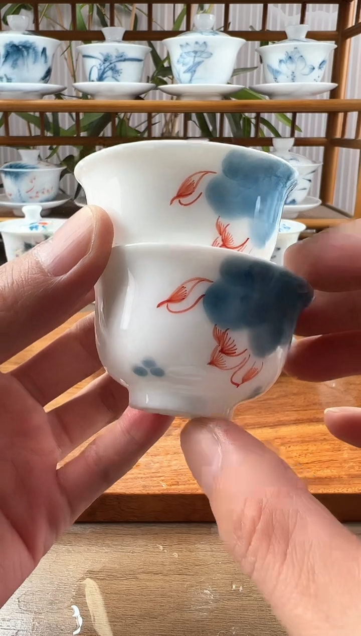 拿****?微瑕线条莲小和顺杯2个