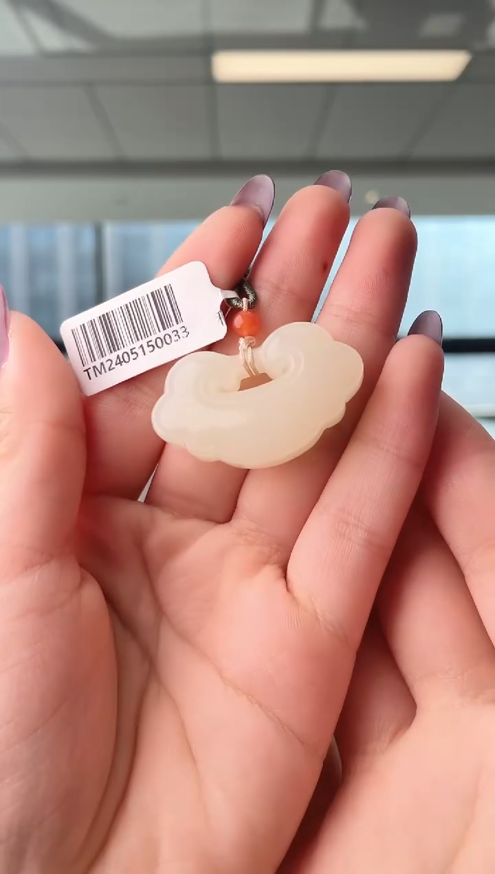 颈饰未镶嵌和田玉锁 带包容 无