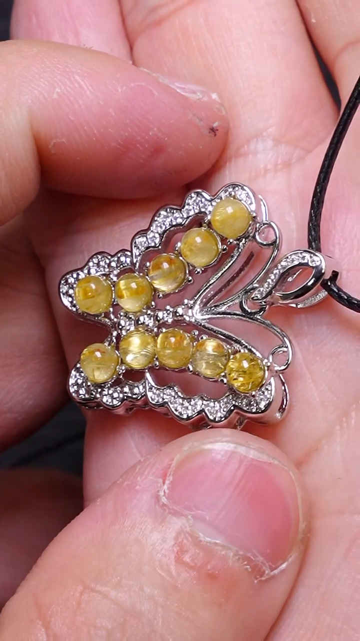 【闪购商品】水晶A16板钛福蝶吊坠银S925镶嵌多样性发其一