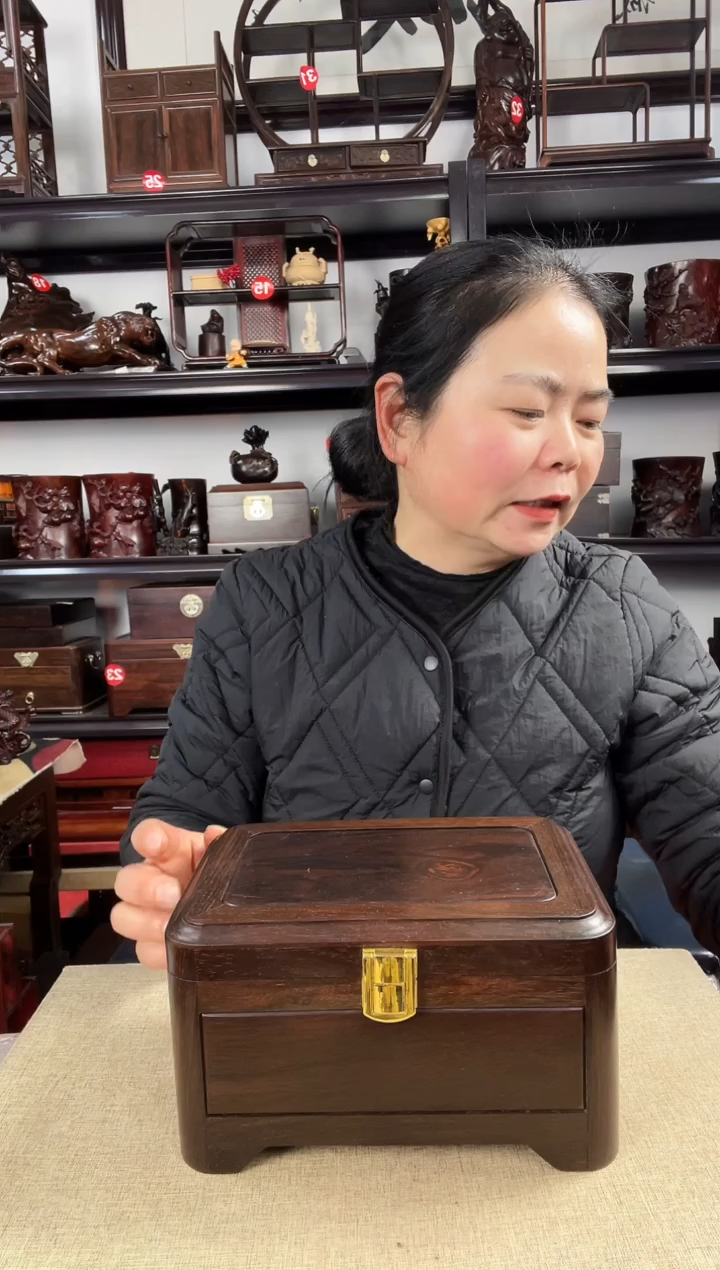 木老李红木工艺品89瑕疵
