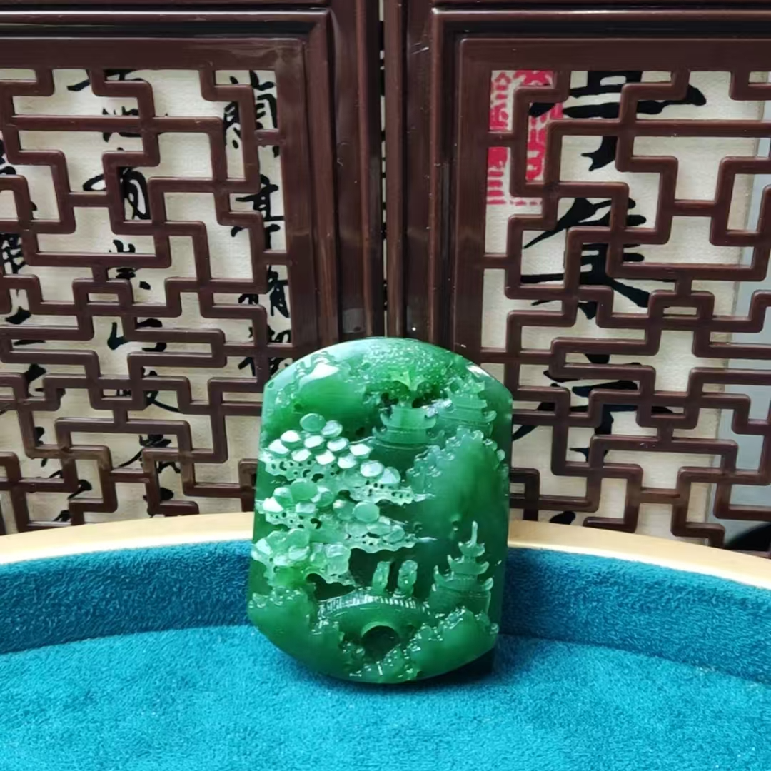 和田玉碧玉山水吊坠