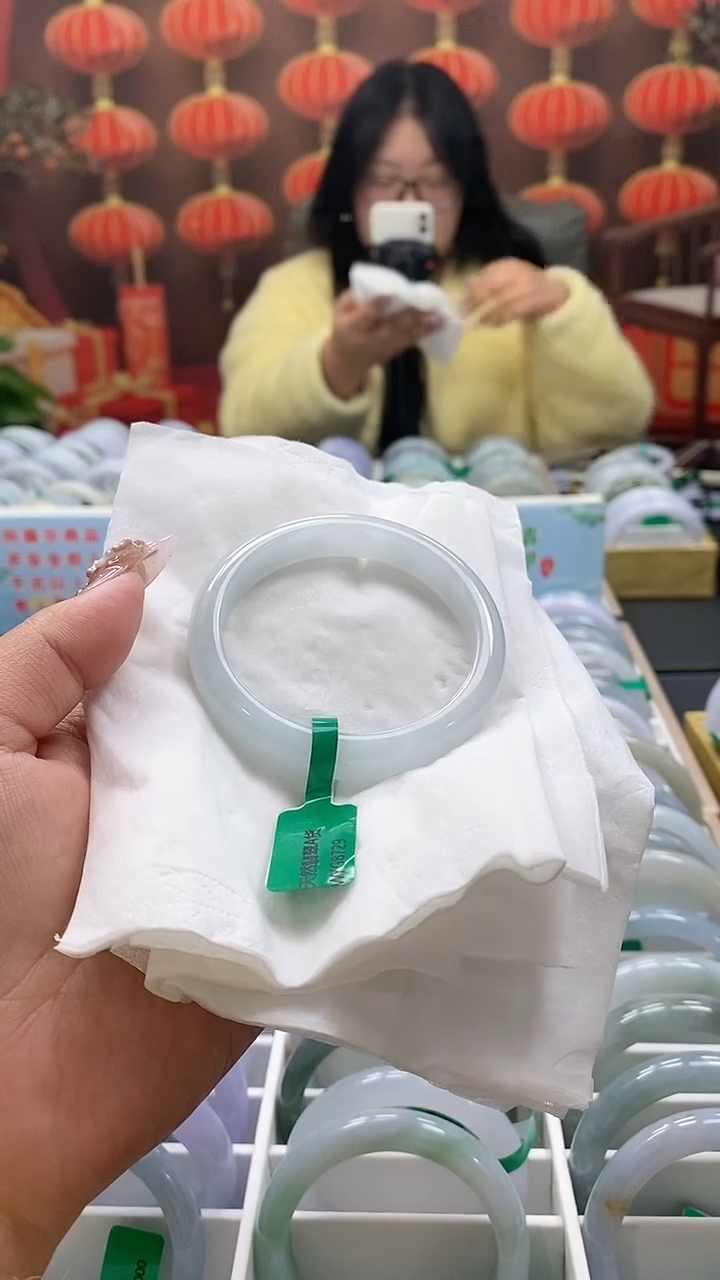 【闪购商品】翡翠手镯未镶嵌00009123