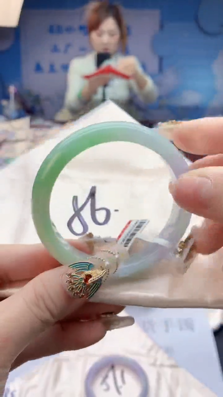 【闪购商品】翡翠手镯未镶嵌0062074531