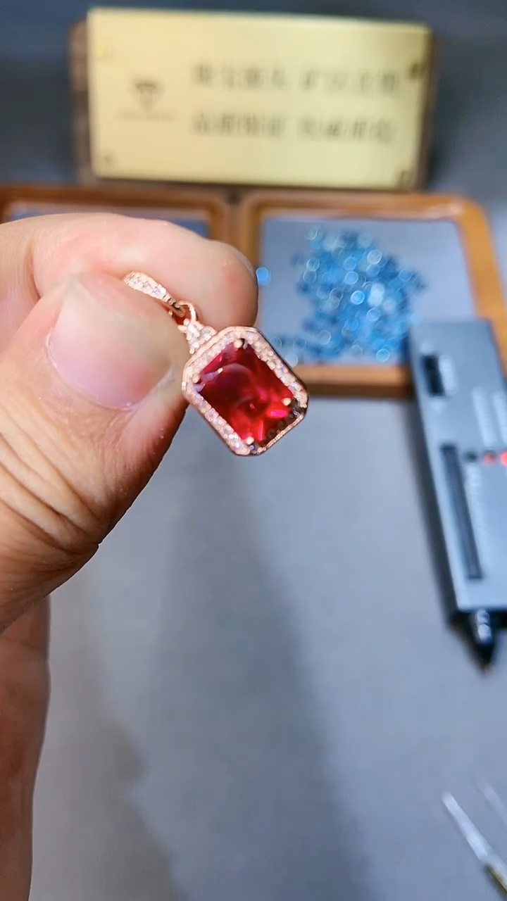 【闪购商品】红宝石颈饰银S925镶嵌354