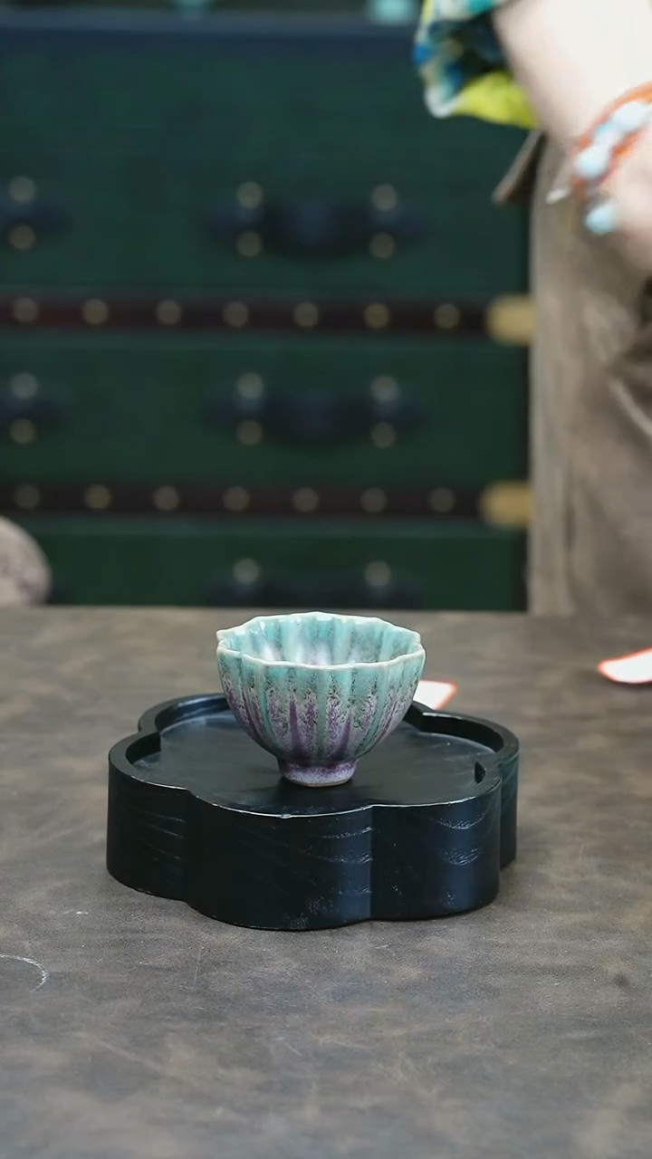 【闪购商品】W宝丰宋官窑原产地仿古釉钧瓷花口杯