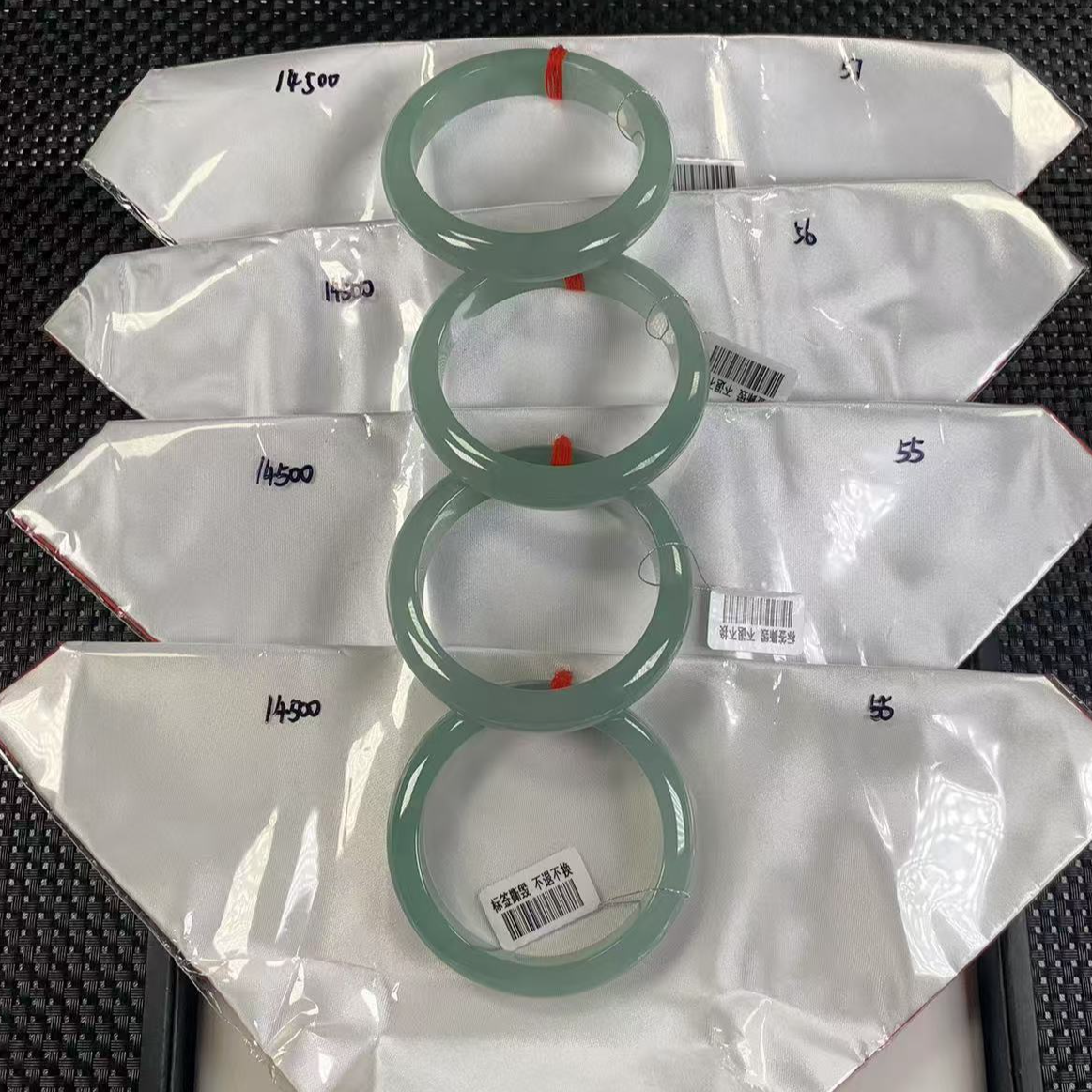 天然缅甸翡翠A货手镯多样性发货，发一件