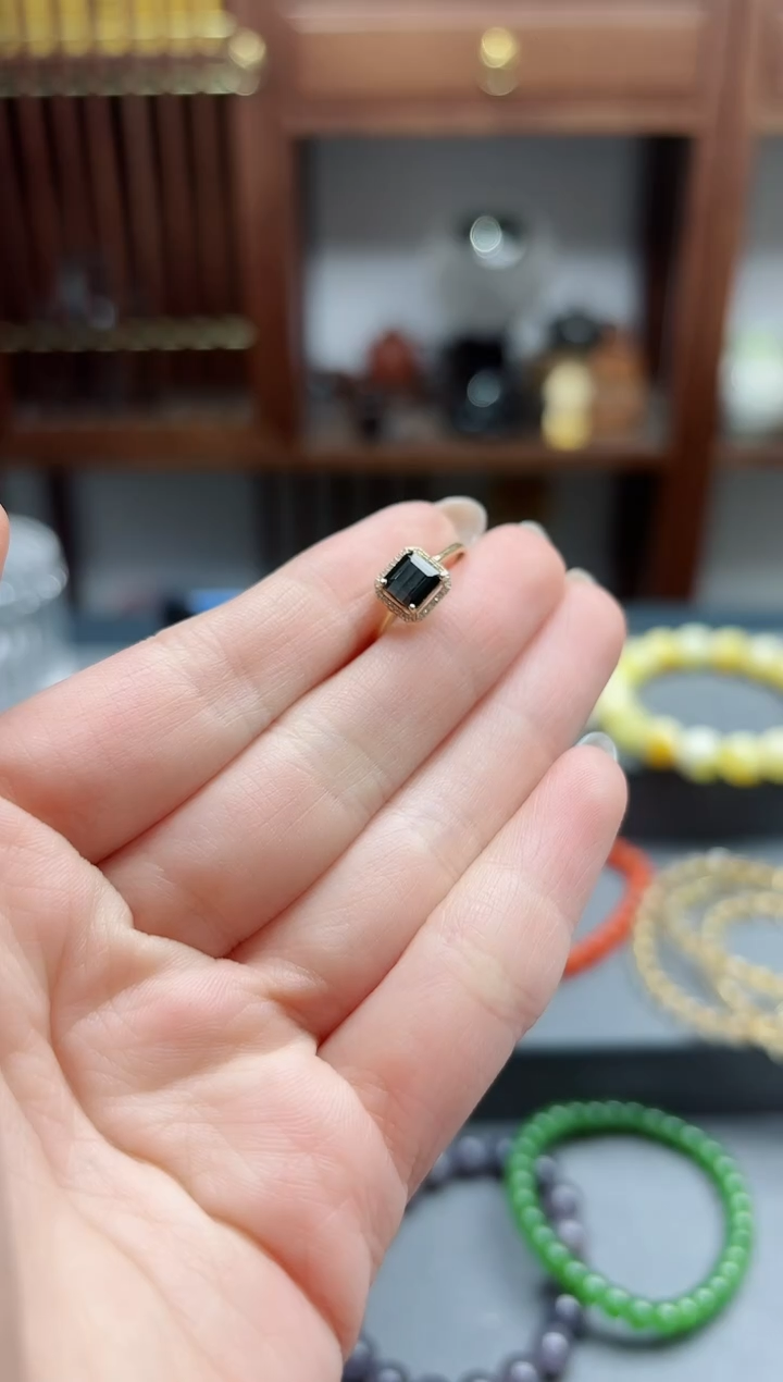 【闪购商品】碧玺戒指18K金镶嵌18k金碧玺戒指*1 GW