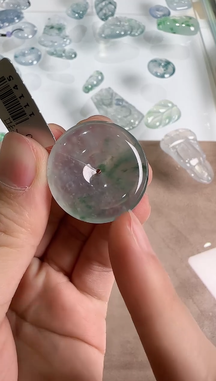 【闪购商品】翡翠吊坠(不含链)未镶嵌··