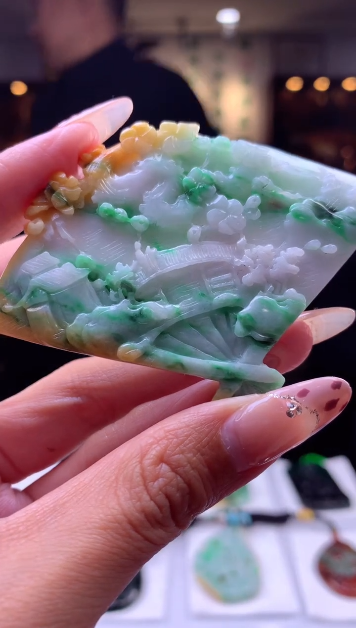 【闪购商品】定制翡翠未镶嵌挂件发货（拍一发一）