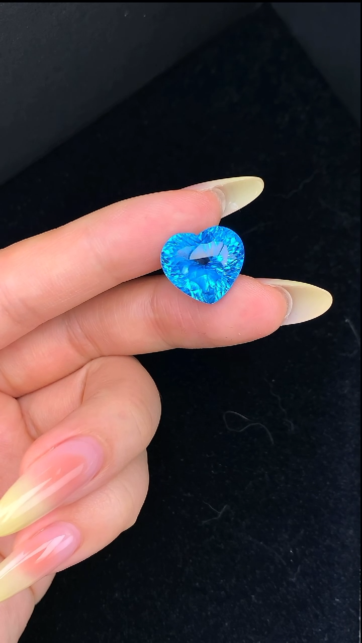 【闪购商品】托帕石裸石未镶嵌15.05克拉