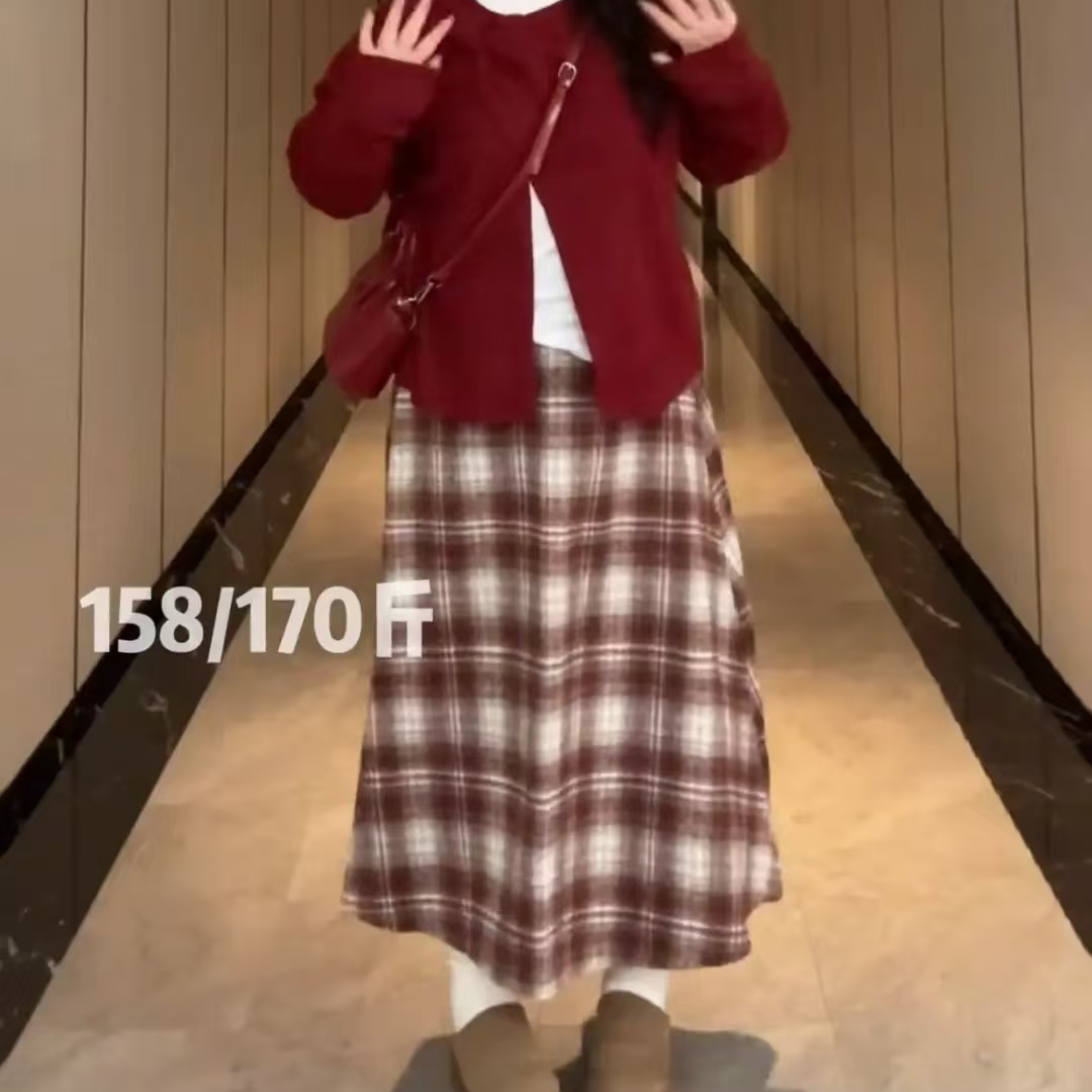 新年战袍毛衣格子连衣裙女秋冬季2025新款大码胖MM穿搭三件套