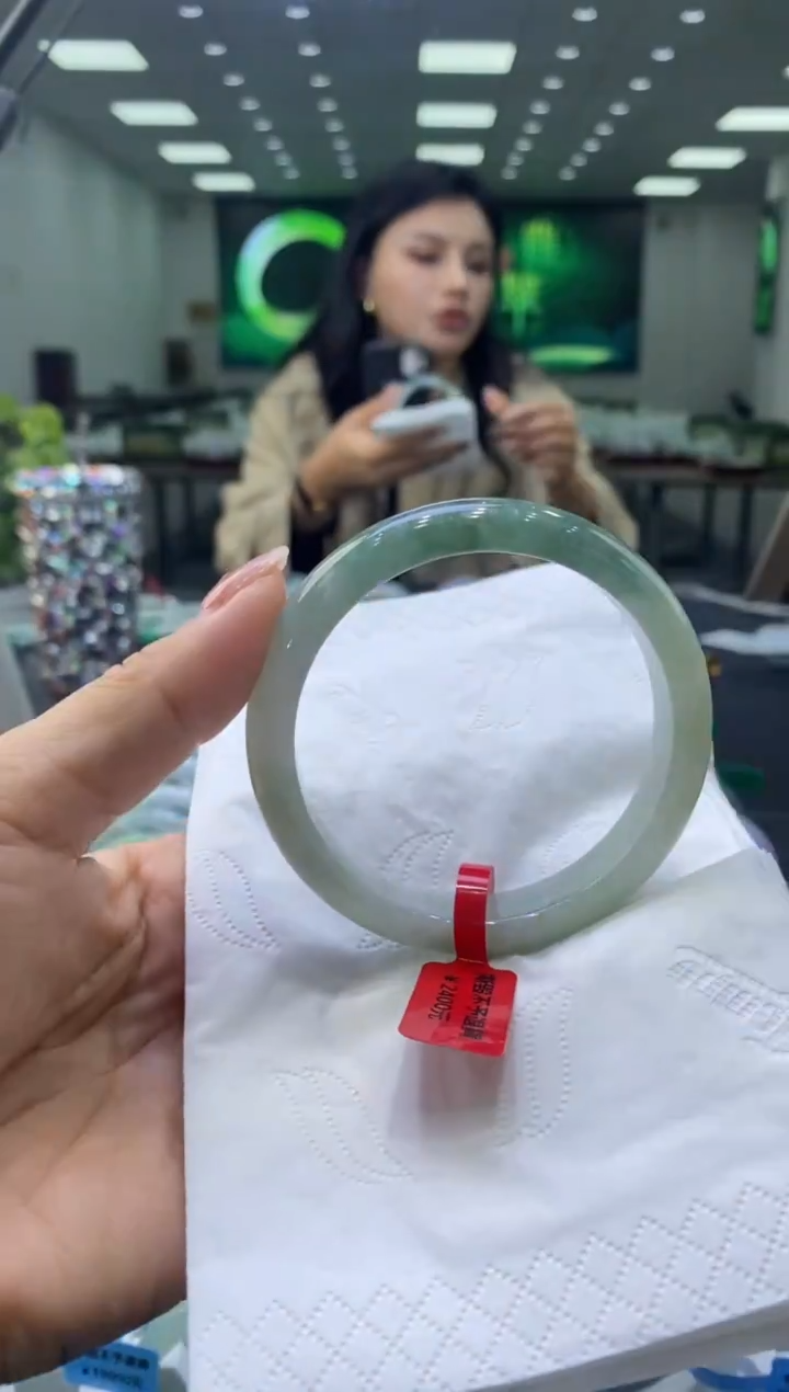 未镶嵌手镯翡翠00004777