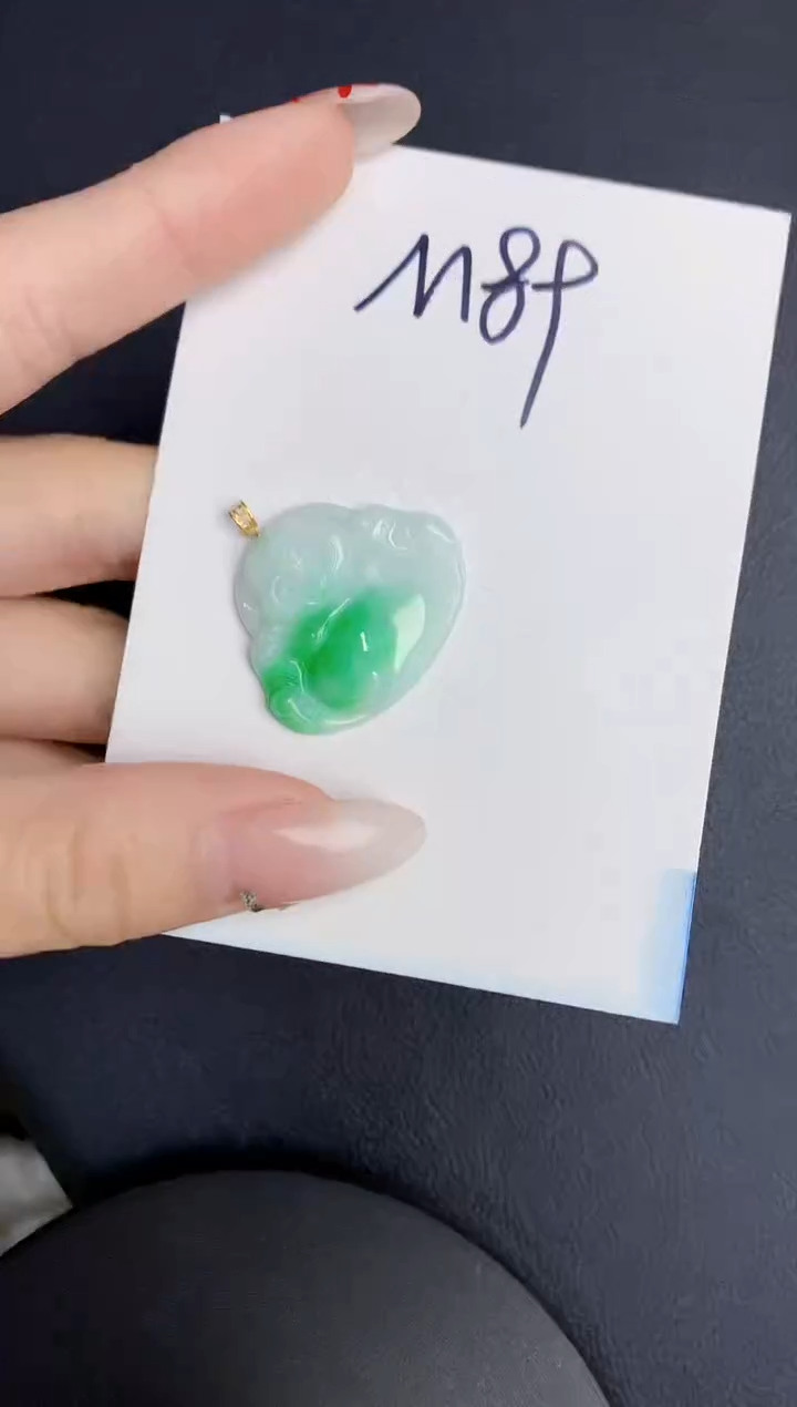 【闪购商品】翡翠颈饰18K金镶嵌00000000000