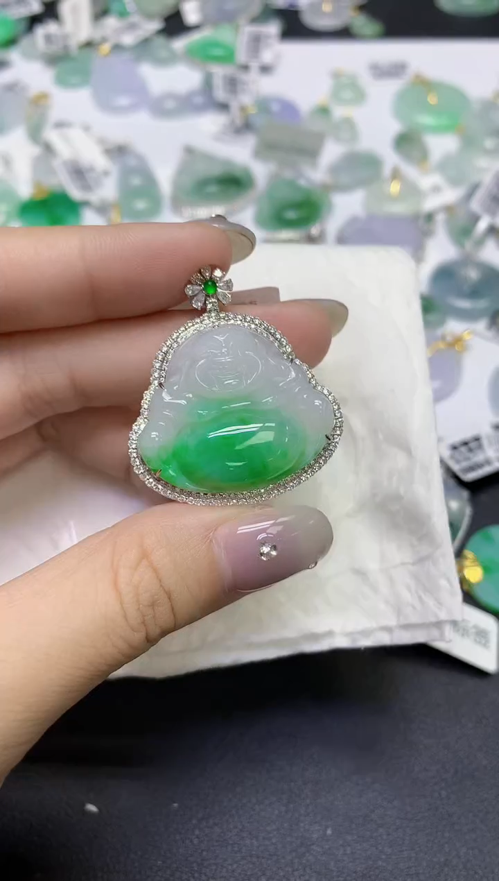 颈饰18K金镶嵌翡翠天然缅甸翡翠A货百元以上9元证书费自理