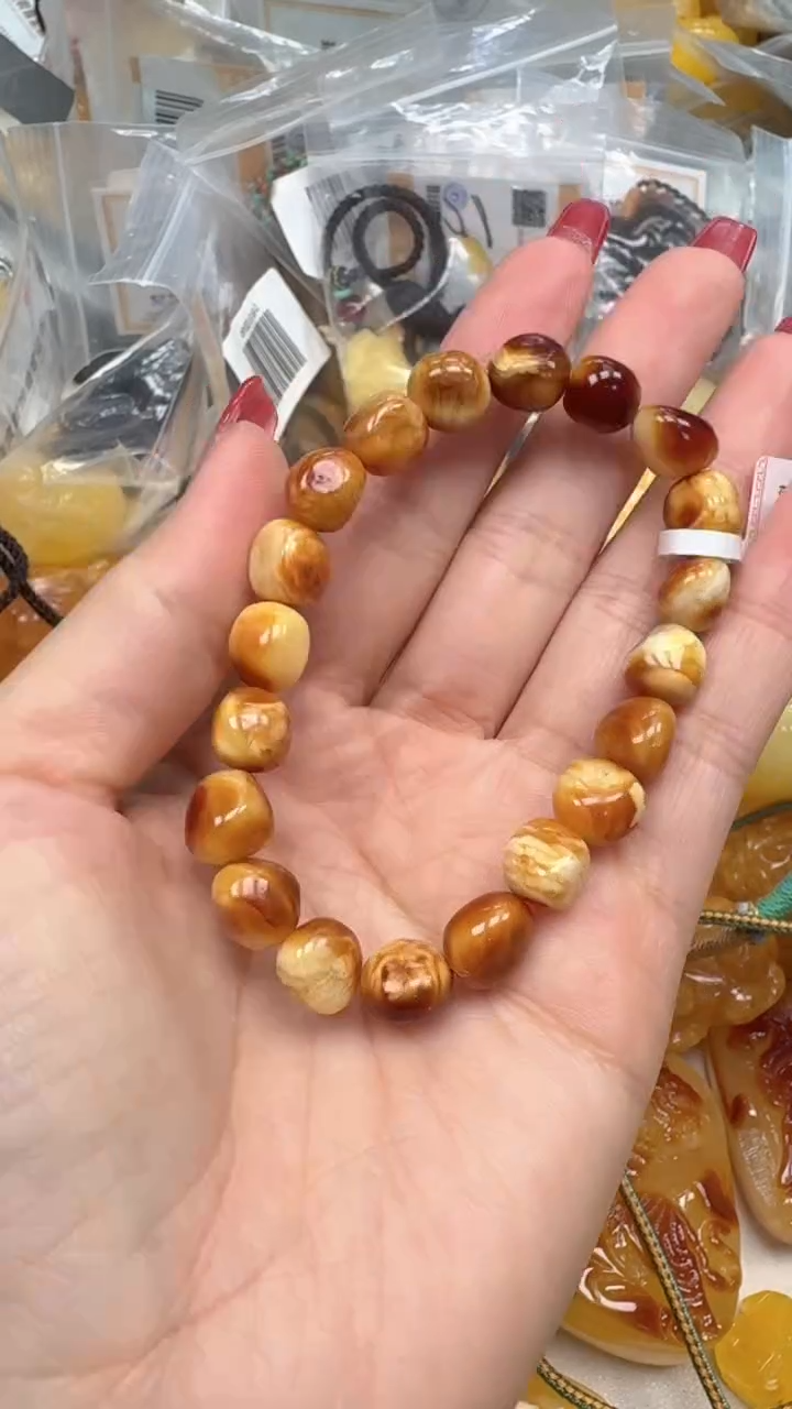 裸石琥珀未镶嵌如图