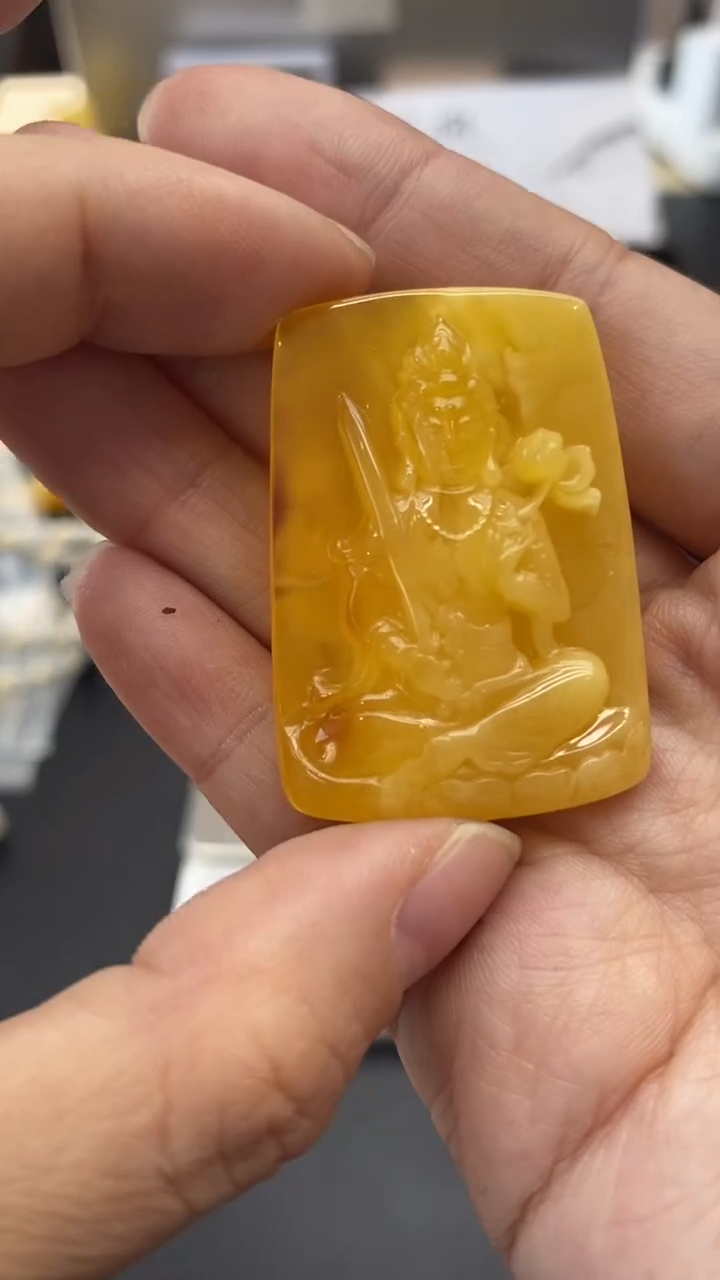 琥珀未镶嵌珠宝奇石2207