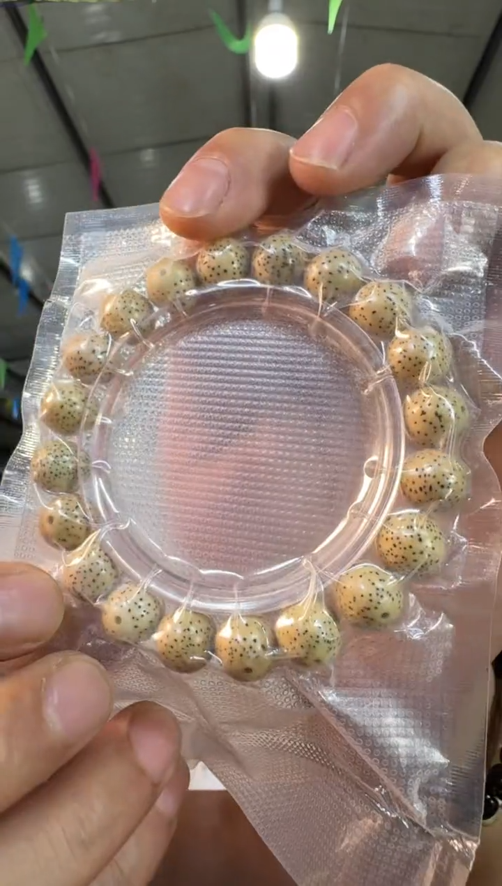 星月菩提手串A10实物为准