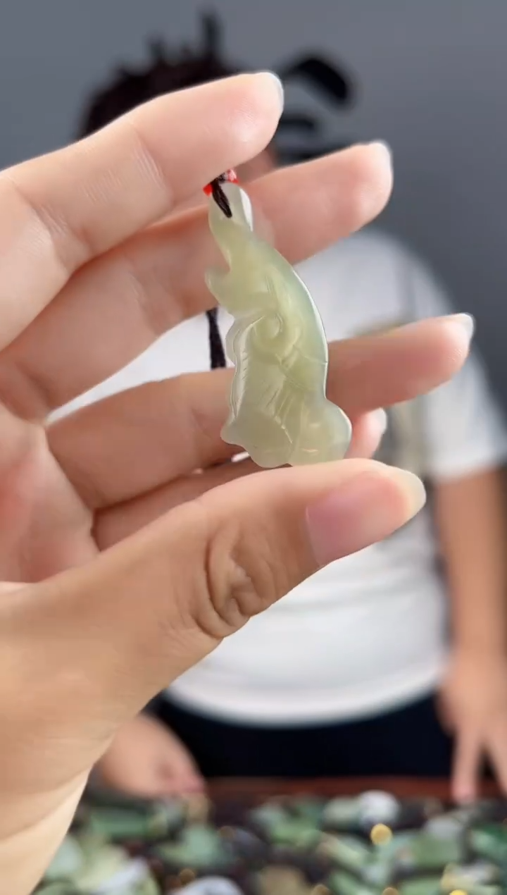 颈饰未镶嵌和田玉拍一发一，多样性发货